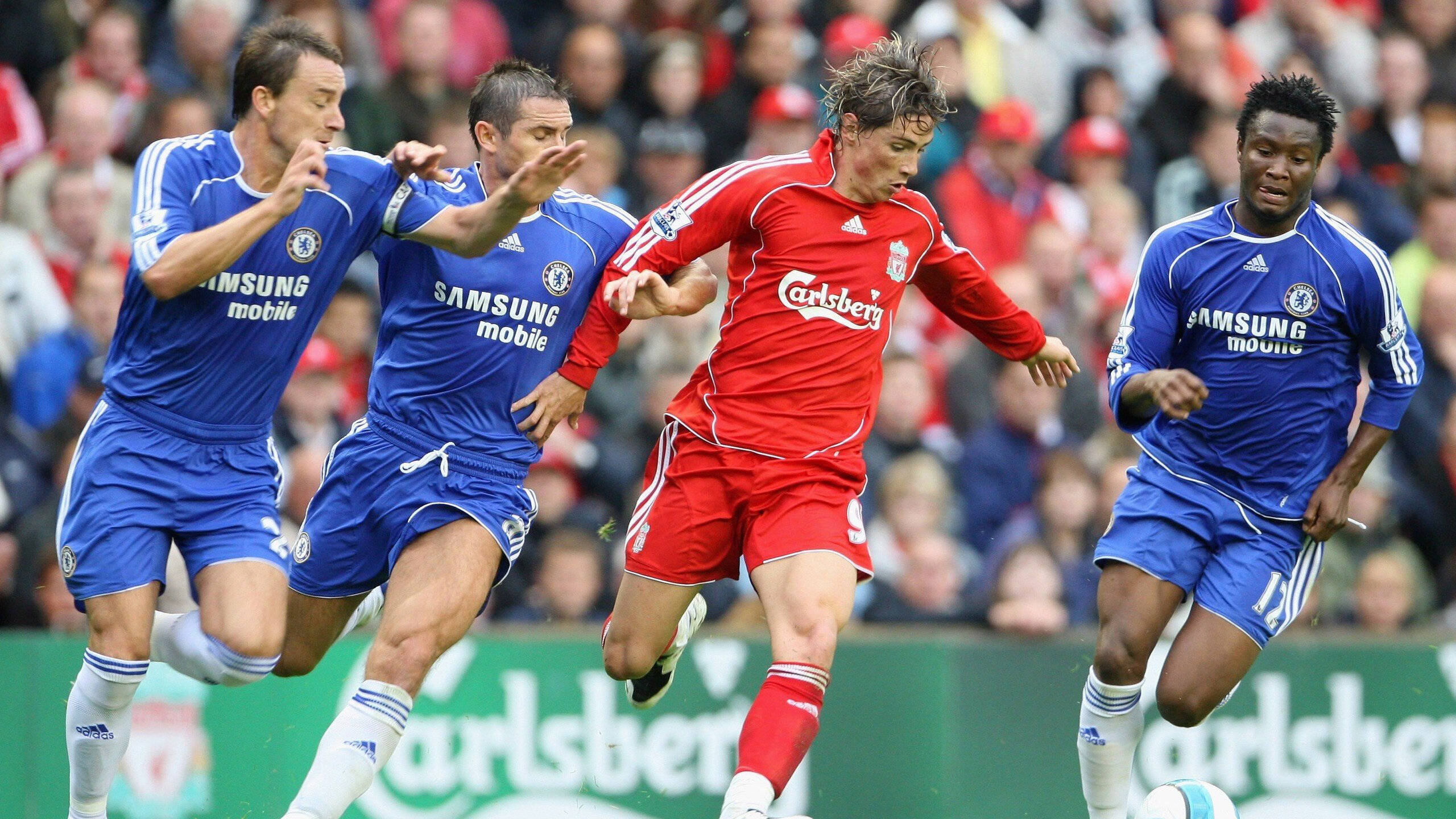 开云体育移动版-_科技+体育：装备革命引领未来运动新潮流_，装备器材革新